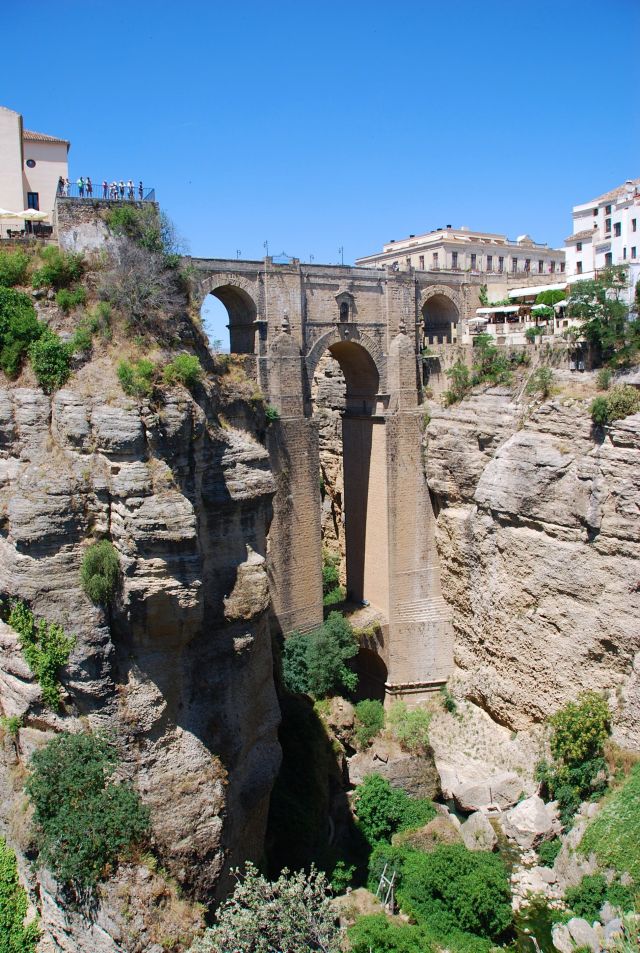 The New Bridge from Jardines de Cuenca Park