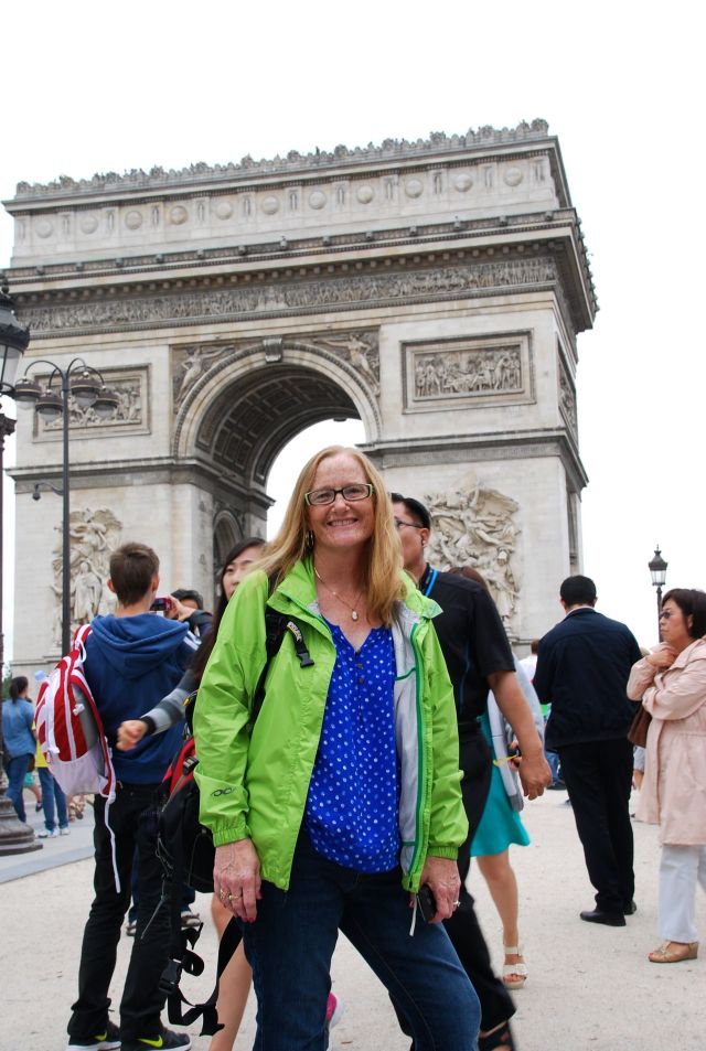 Bev at the Arc de Triomphe