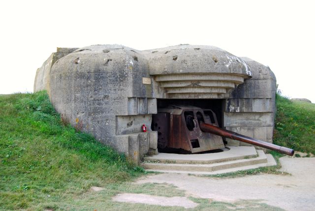 Longues-sur-Mer battery