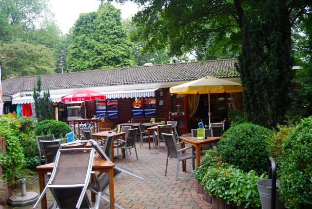Vliegenbos Market and Restaurant