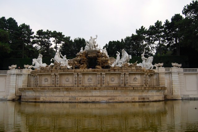 Neptune Fountain