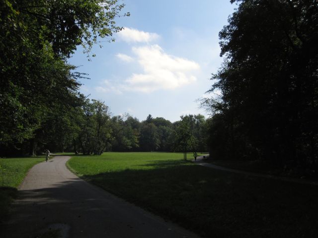 Path in Englischer Garden