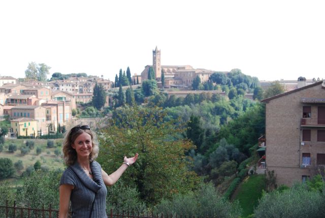 Lyndsay in a Classic Pose