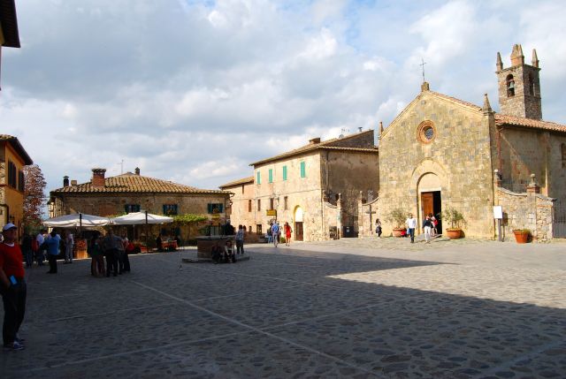 Monteriggioni Square