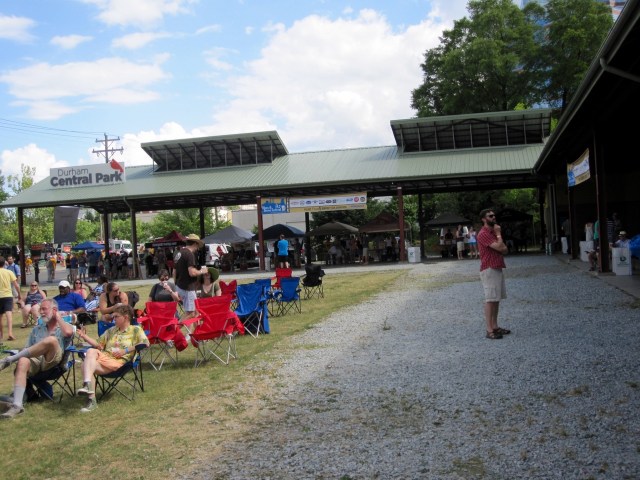 Brewers lined up under the canopy
