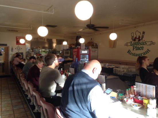 eating-at-the-counter