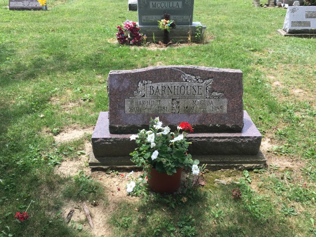 Barnhouse Grave Site