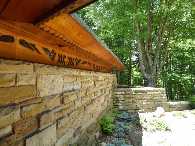 Overhang and Cutouts for Lighting