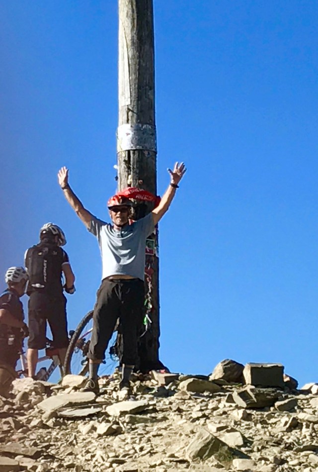 e9035147-fc6e-4dd8-b49a-f7b06b4e0d8b