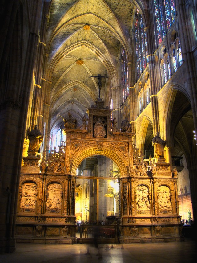 Leon-Cathedral-Internal-2010