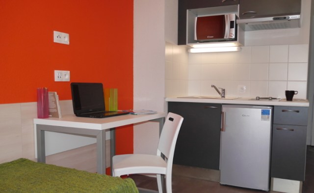 Table and Kitchenette