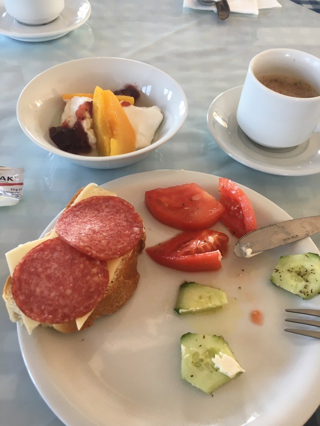 Breakfast at Caldera