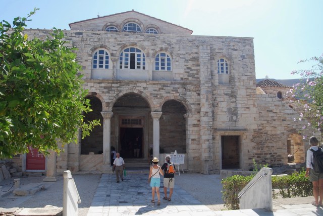 Panagia Ekatontopylani Facade