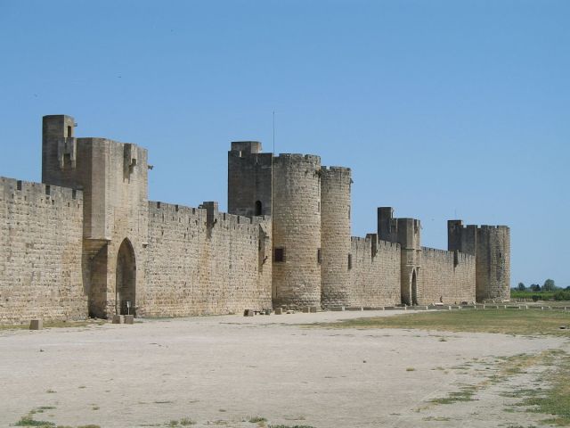 Aigues-Mortes_Walls_01