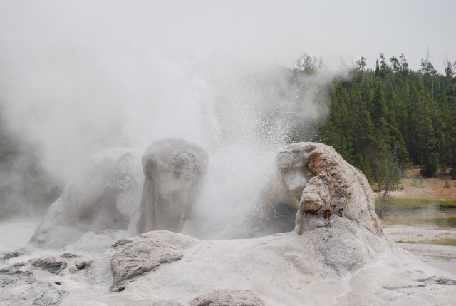 Castle Geyser 2