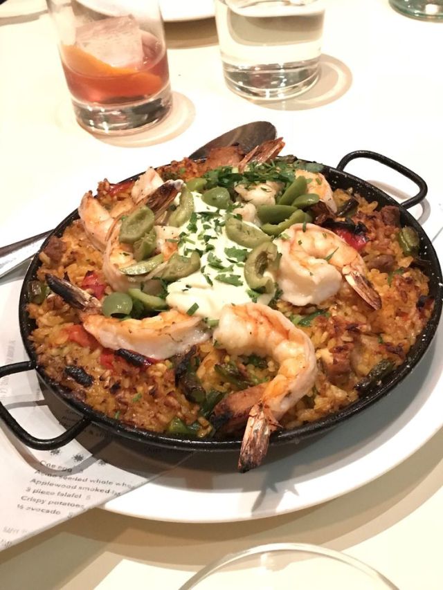 Shrimp and Chicken. Paella