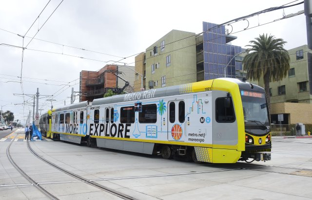 Expo Line Cars
