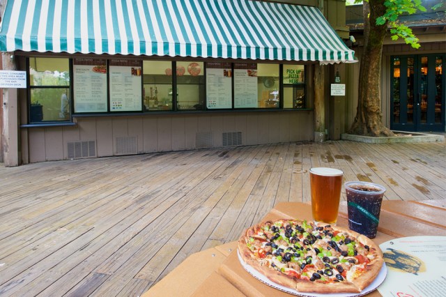 pizza-deck-half-dome-village-dsc2491_1000x667