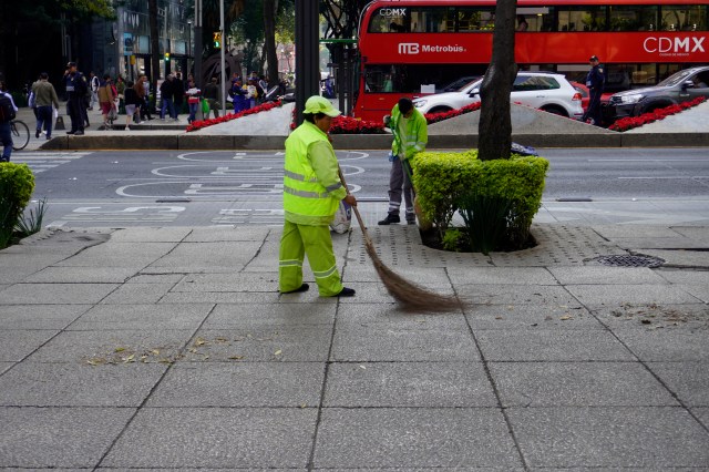 Street Sweepers On Reforma