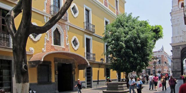 Plaza Outside Hotel Colonial
