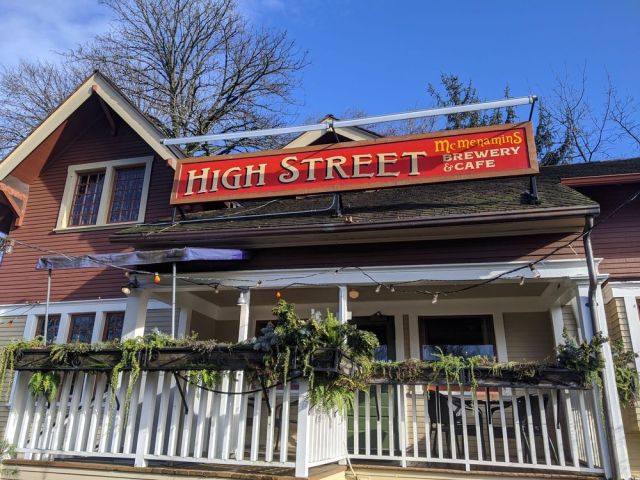 High Street Pub