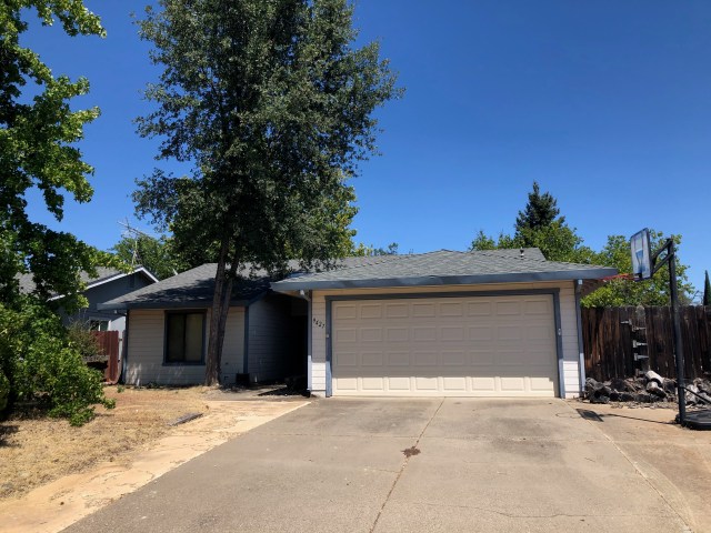 The Old House in Plymouth