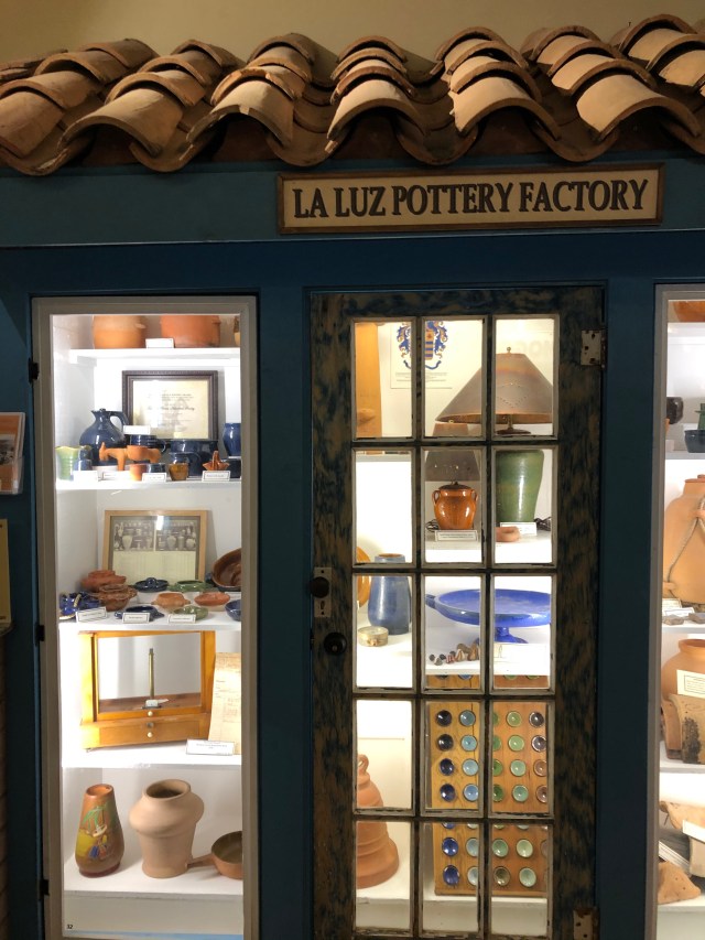 La Luz Pottery Factory